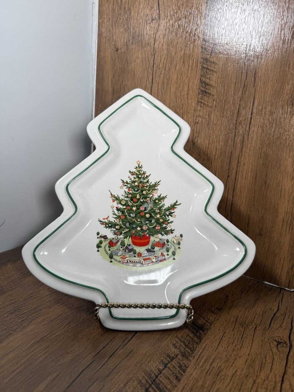 Pfaltzgraff "Christmas Heritage" Tree Shaped Plate Tray Candy Dish